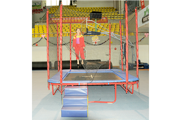 少儿方蹦床 II(图1) 少儿方蹦床 II(图1)