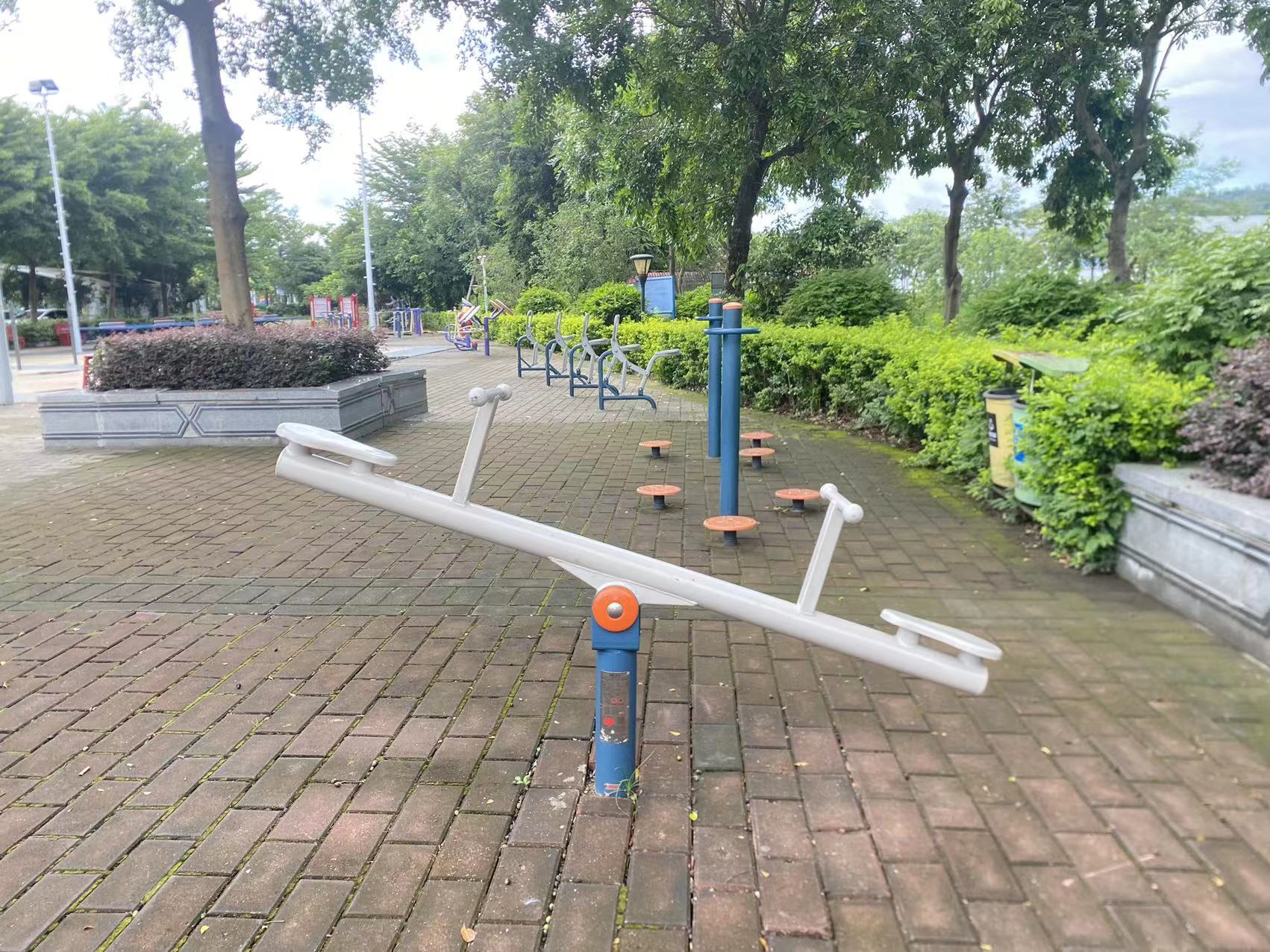 龙塘全民健身广场(图2) 龙塘全民健身广场(图2)