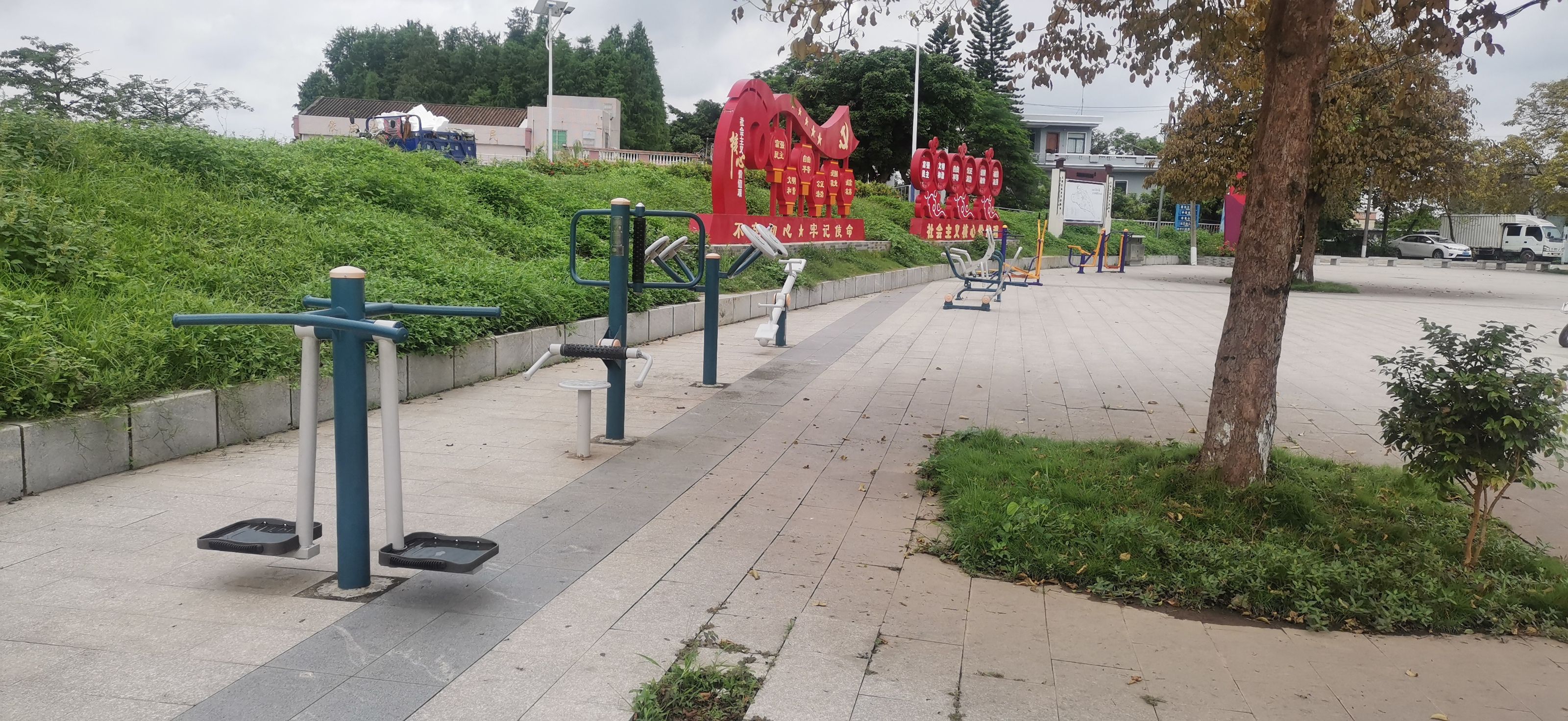 中南莲花休闲广场(图3) 中南莲花休闲广场(图3)