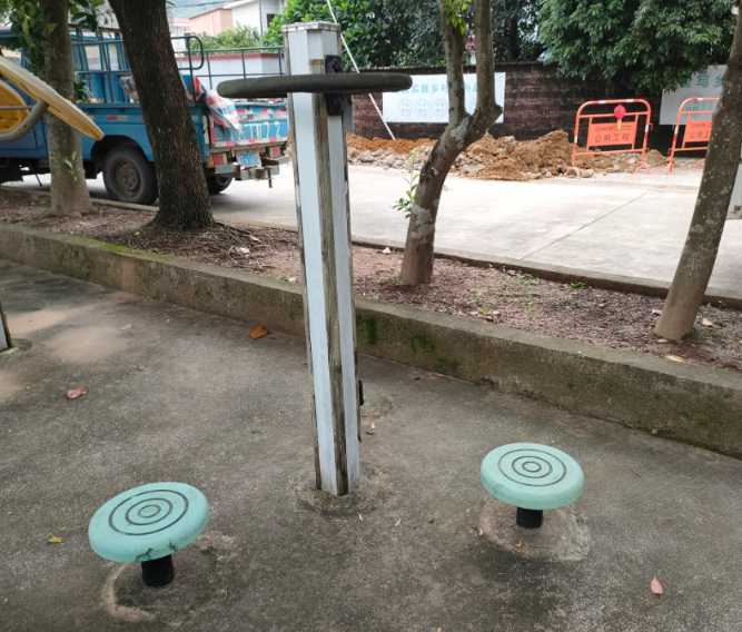 桂南村田心球场(图1) 桂南村田心球场(图1)